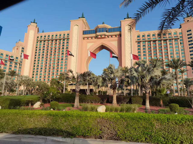 美國關(guān)稅重創(chuàng)，中國企業(yè)如何突圍？